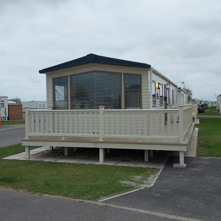 6 Berth On The Grange Central Heated Apartamento Ingoldmells Exterior foto