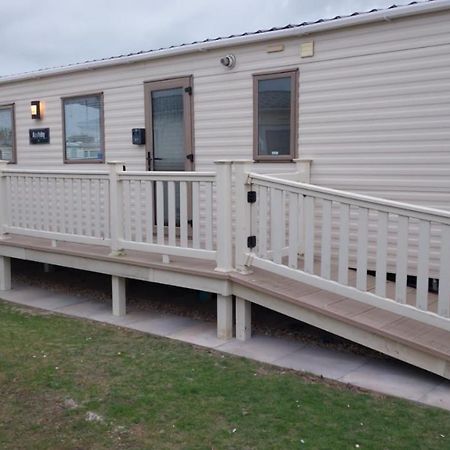 6 Berth On The Grange Central Heated Apartamento Ingoldmells Exterior foto